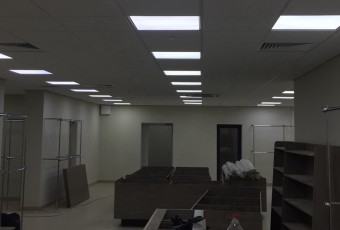 Освітлення торгівельно-офісного центру